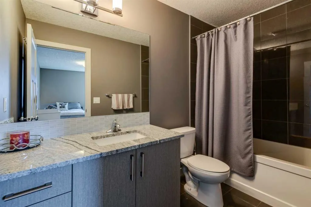 4613 17 Avenue NW, #2