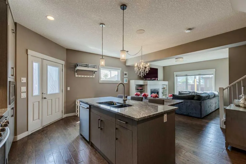 4613 17 Avenue NW, #2