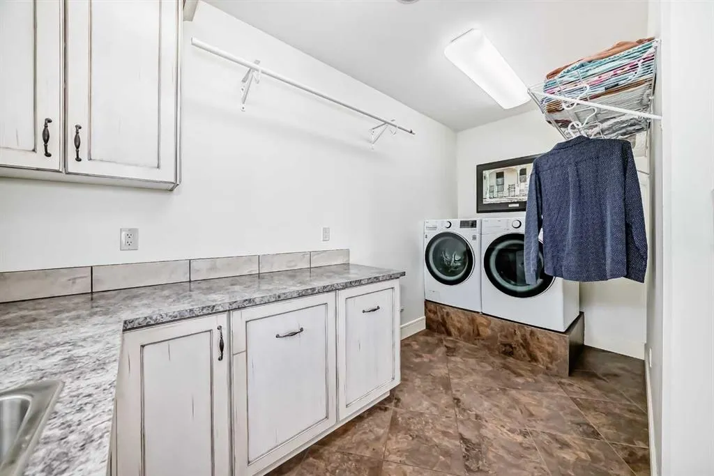 254041 Township Road 435