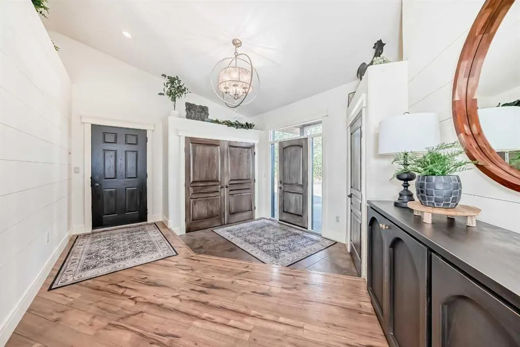 254041 Township Road 435