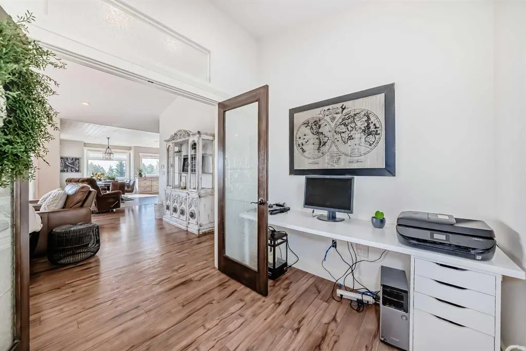 254041 Township Road 435