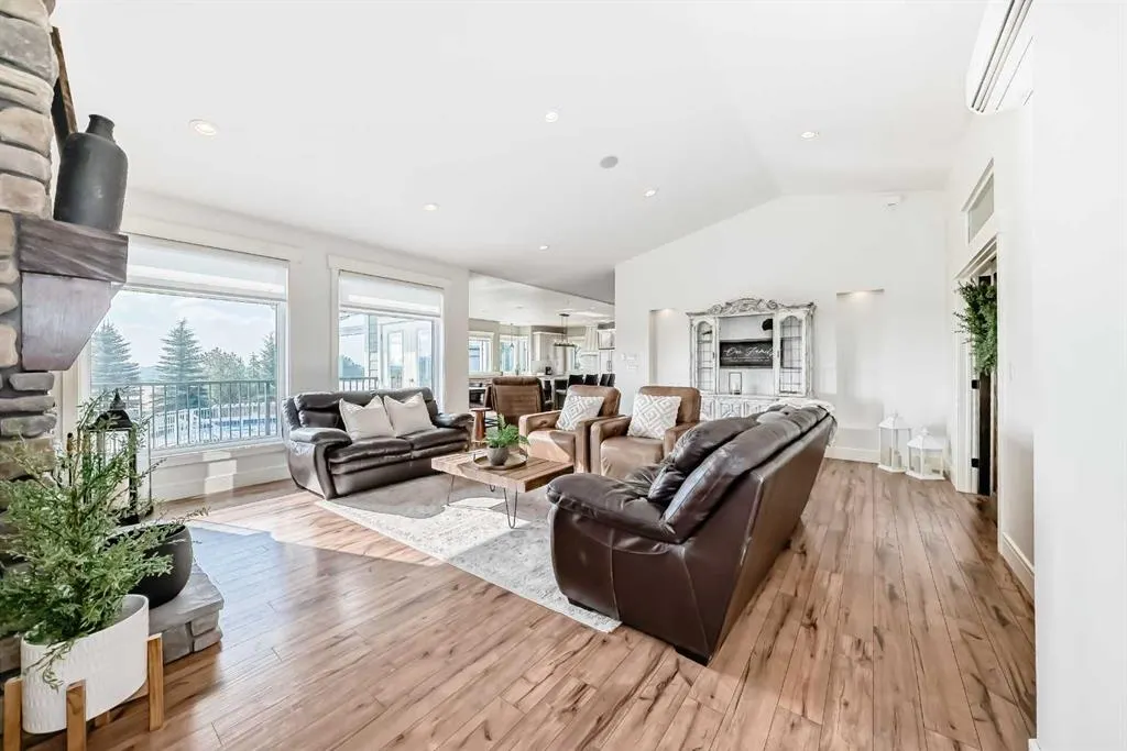 254041 Township Road 435