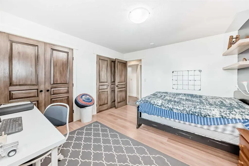 254041 Township Road 435