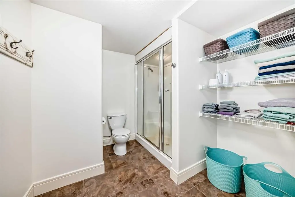254041 Township Road 435