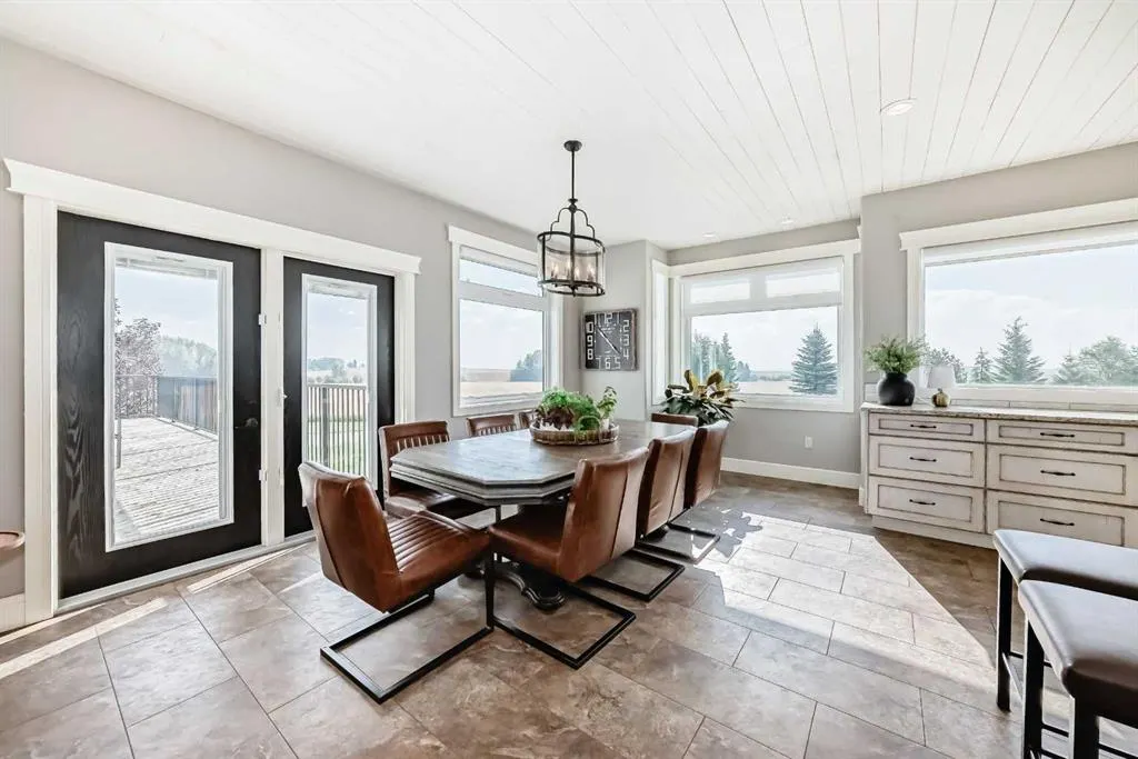 254041 Township Road 435