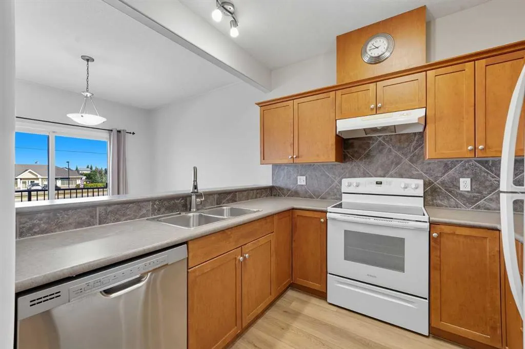 720 Willowbrook Road NW, #905