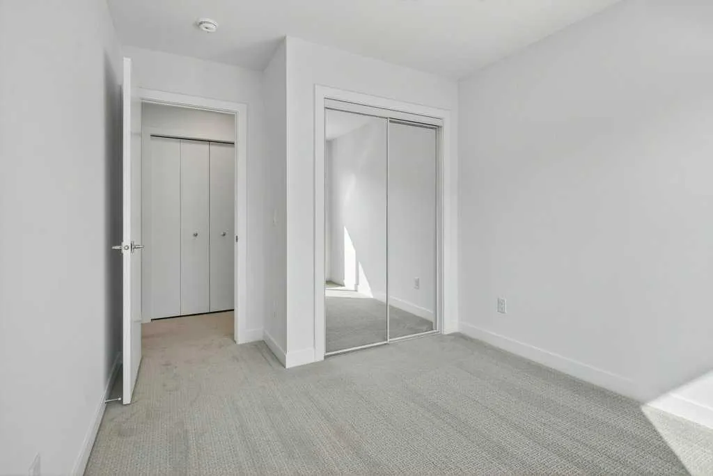 280 Chelsea Road, #2204