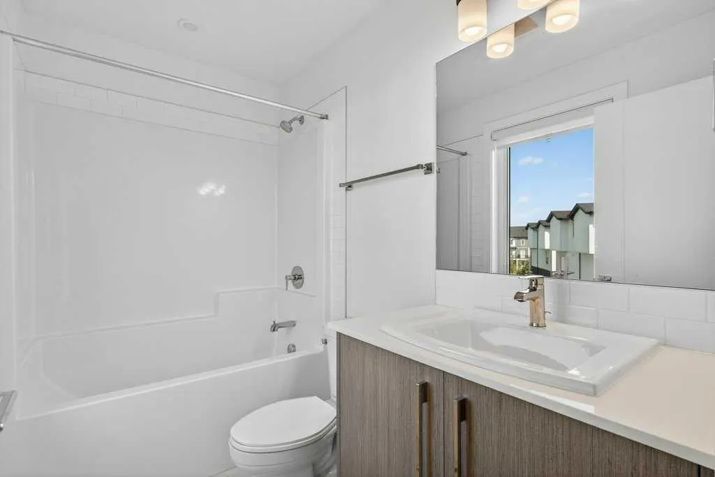 280 Chelsea Road, #2204