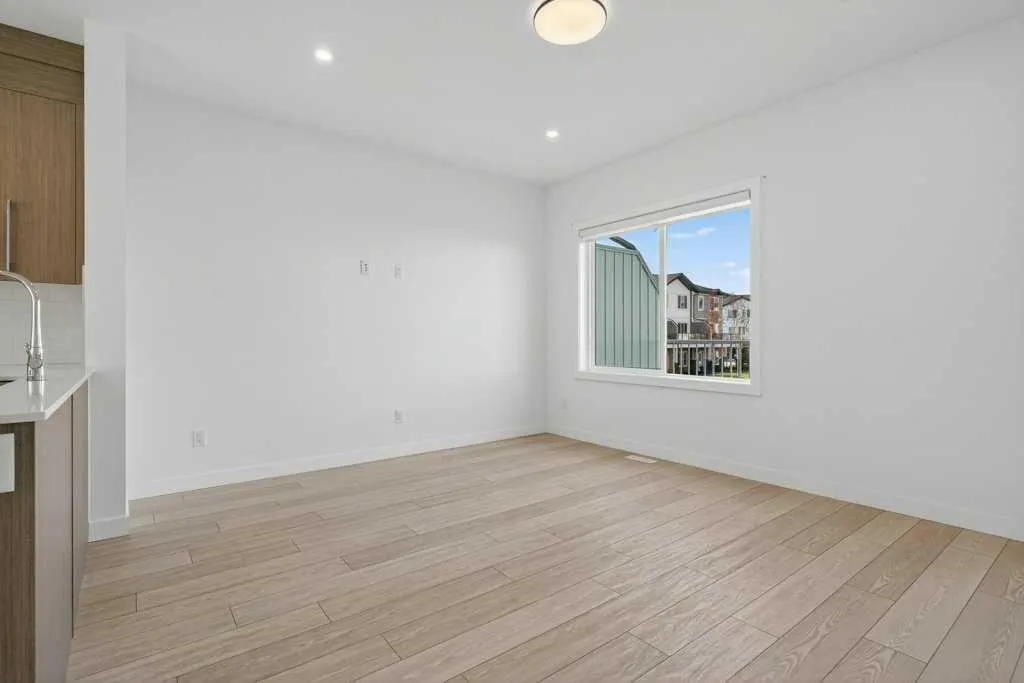 280 Chelsea Road, #2204