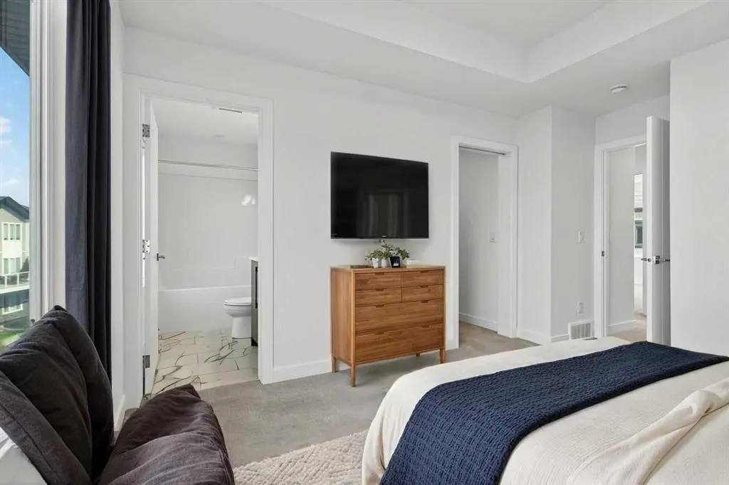 280 Chelsea Road, #2204