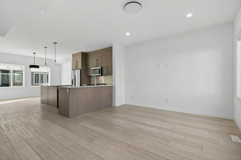 280 Chelsea Road, #2204