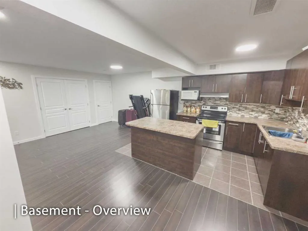 59 Redstone Park NE