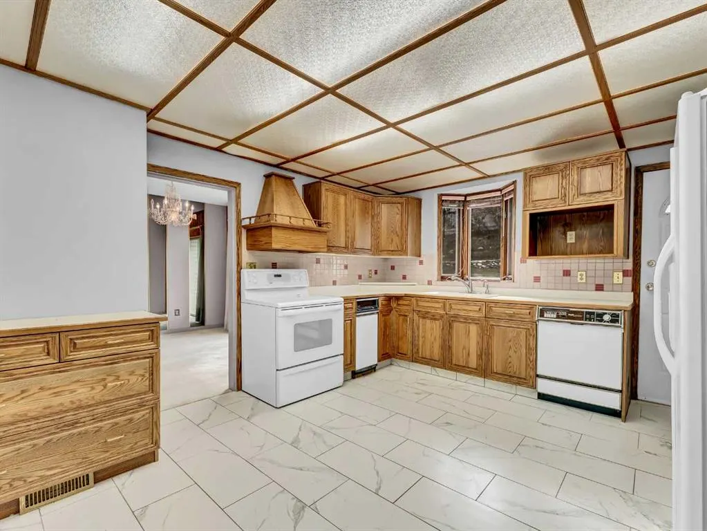 3 2 Street SE