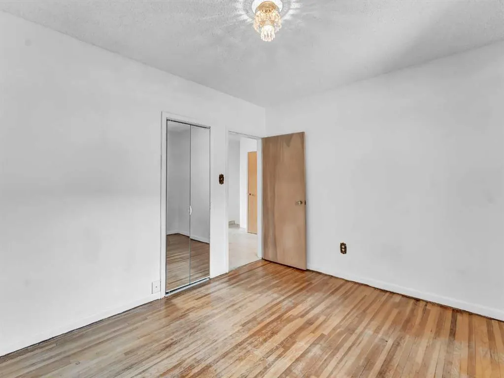 3 2 Street SE
