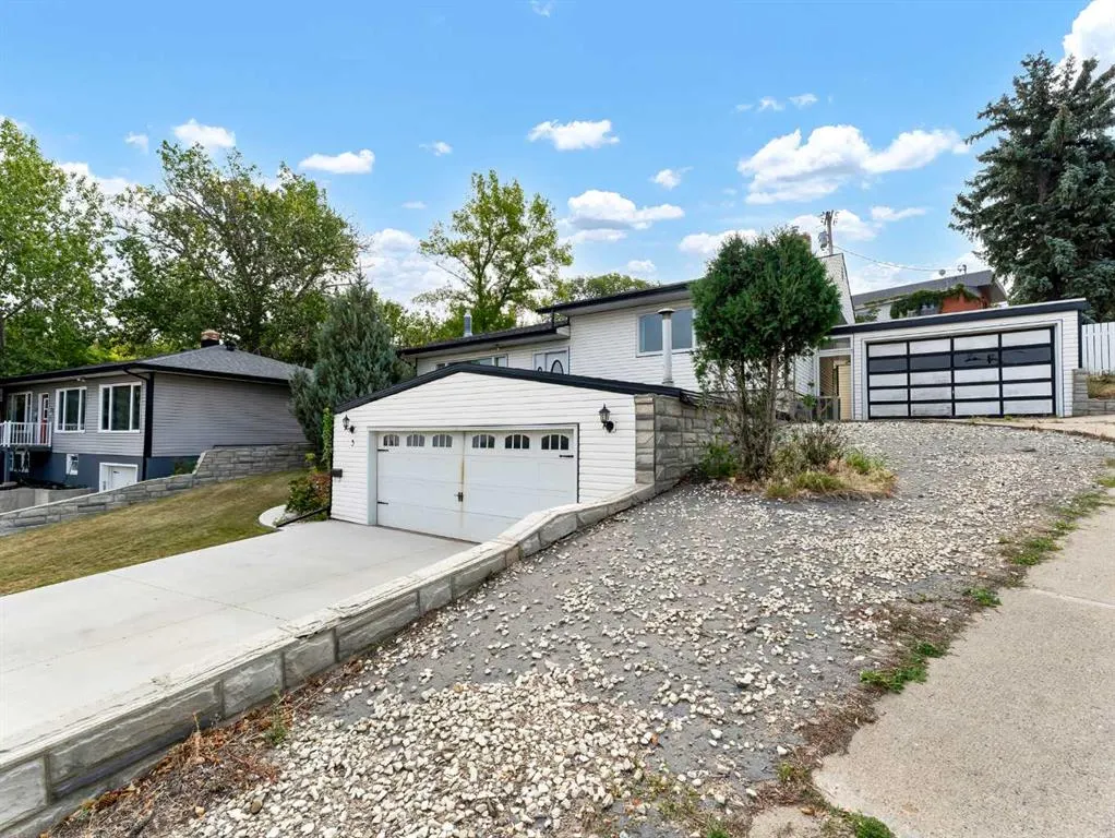 3 2 Street SE