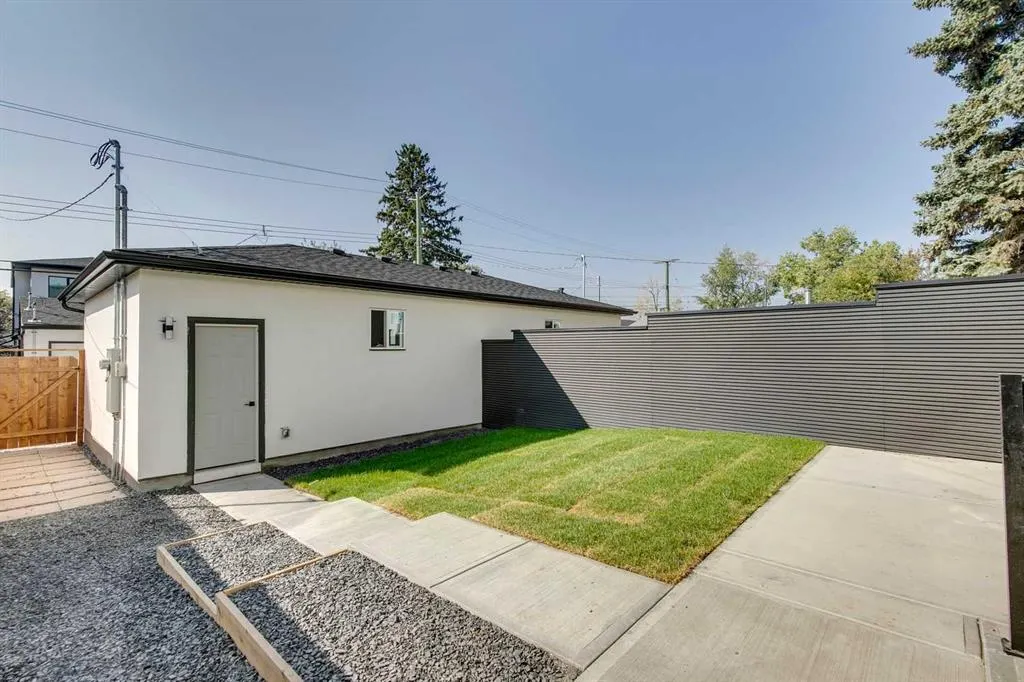 2013 23 Avenue NW
