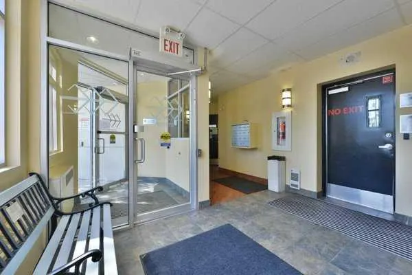 5917 1a Street SW, #202