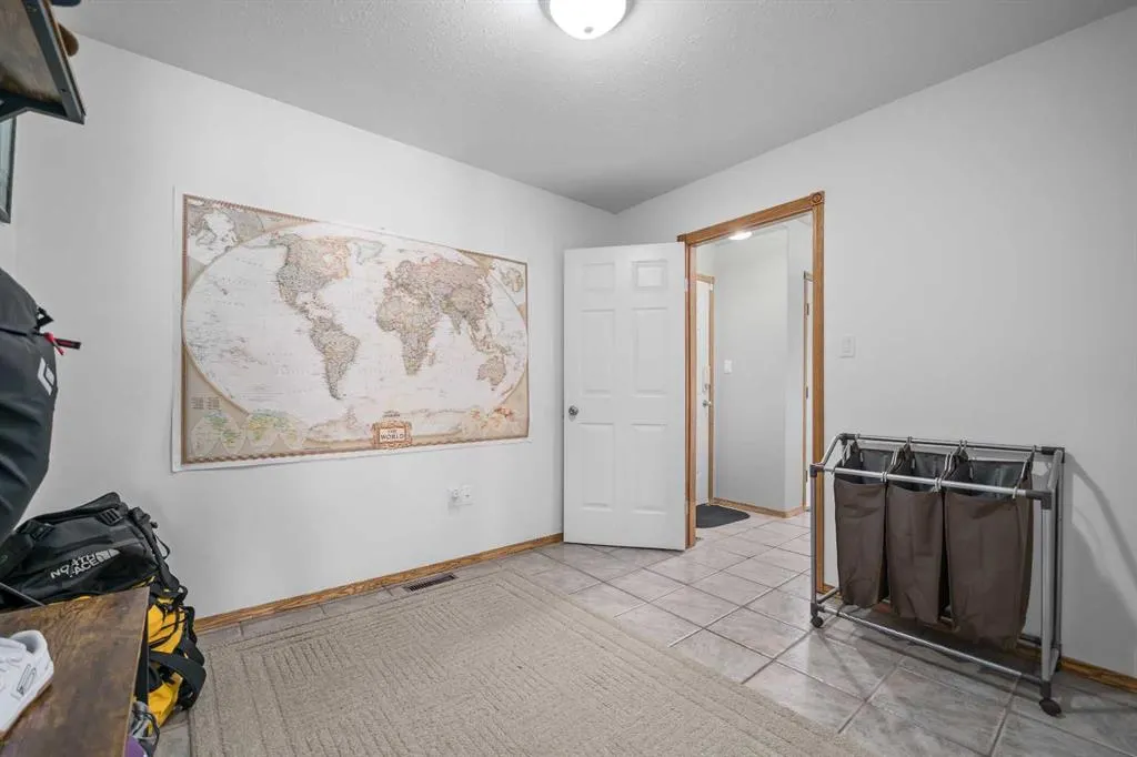 14 Redcliff Way SW
