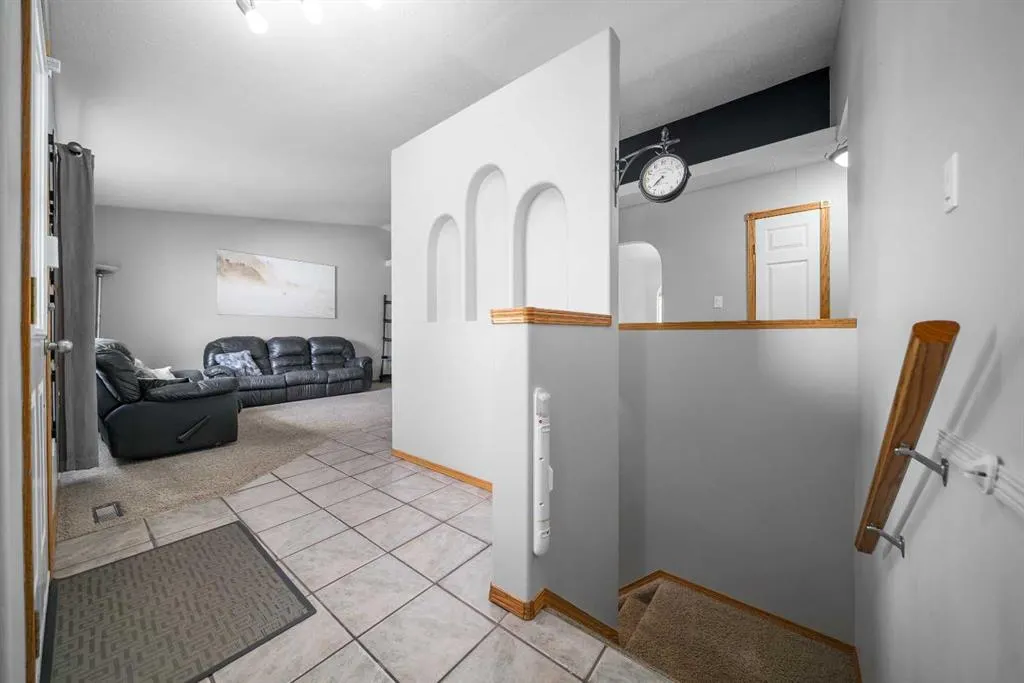 14 Redcliff Way SW