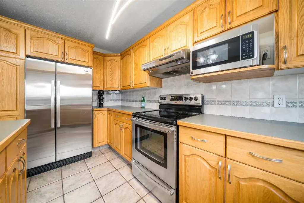 14 Redcliff Way SW