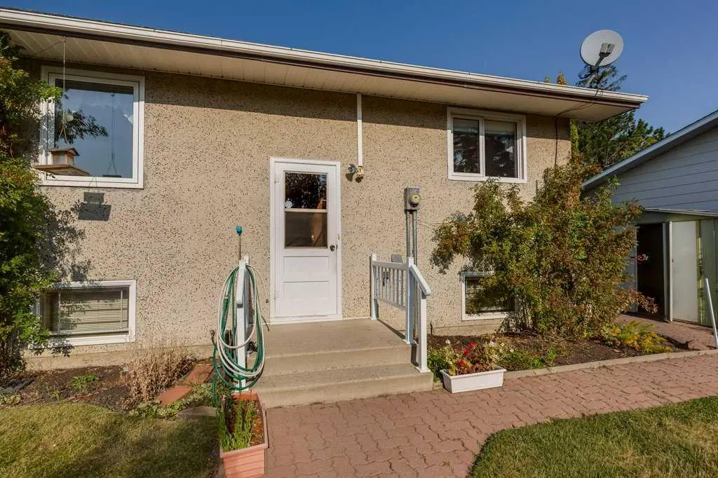 37 Mitchell Avenue