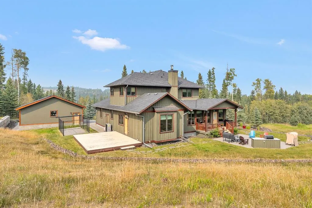64134 Township Rd 265 West Road