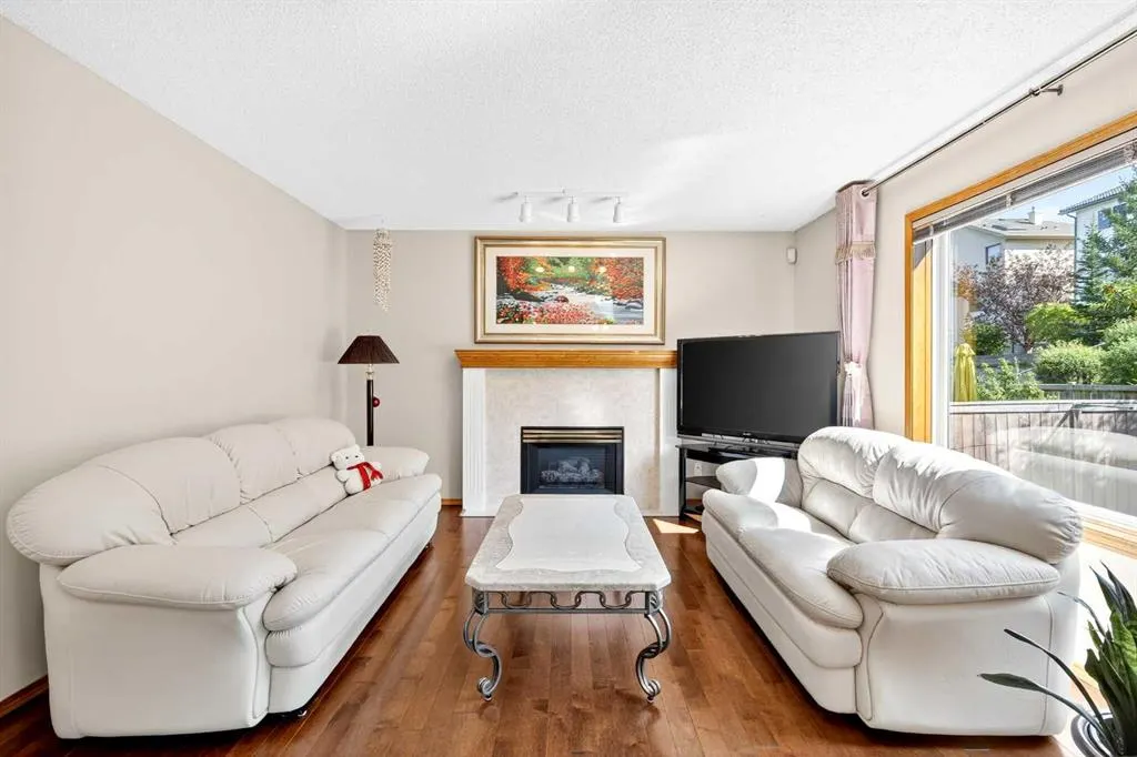 9200 Edgebrook Drive NW