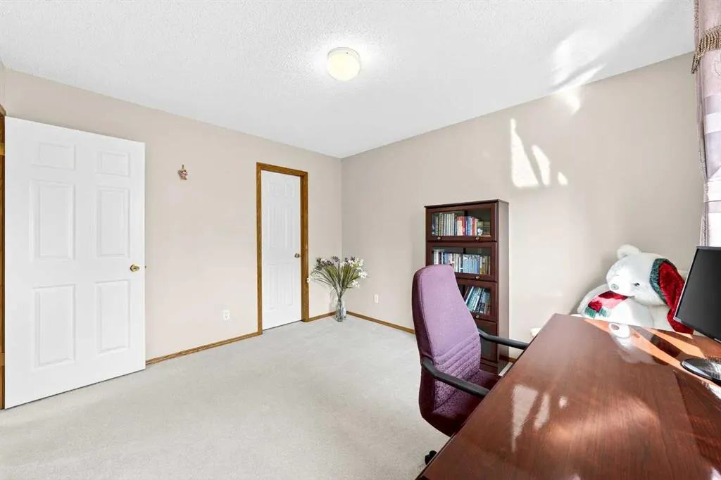 9200 Edgebrook Drive NW