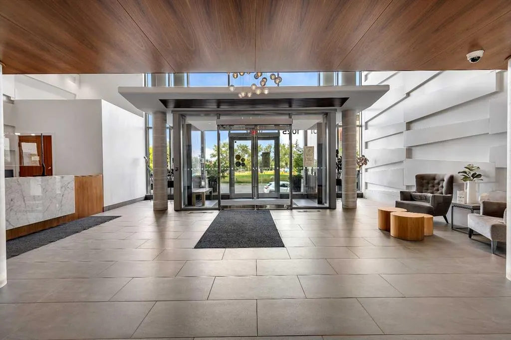 1025 5 Avenue SW, #413