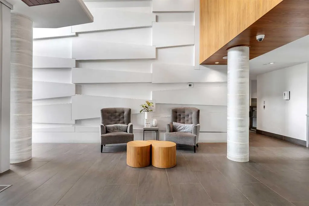 1025 5 Avenue SW, #413