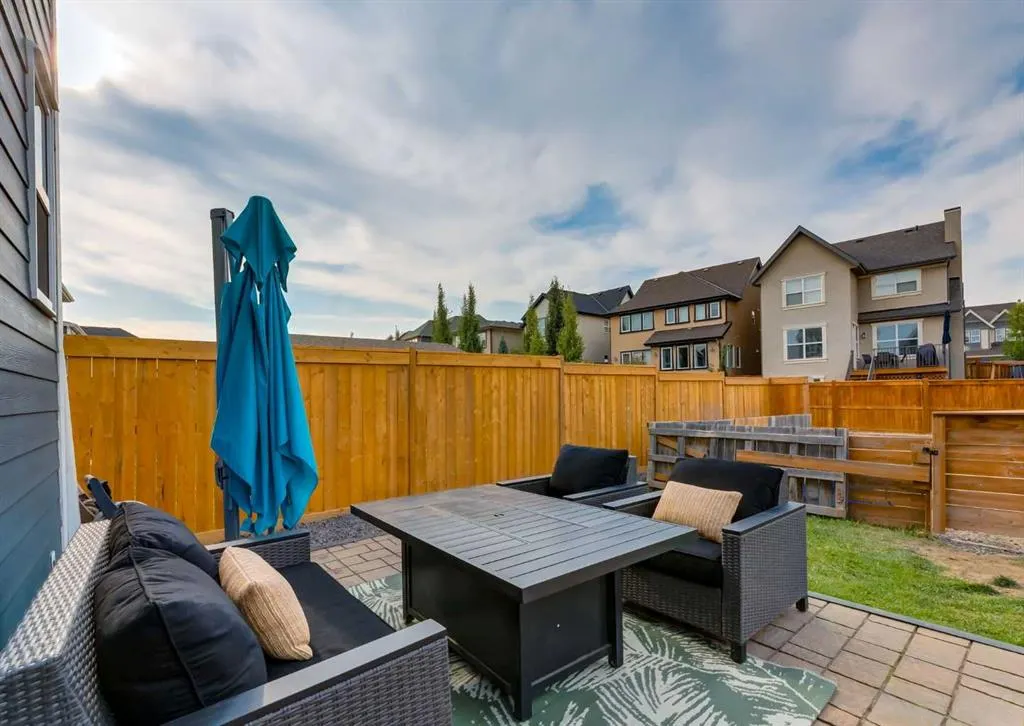 337 Masters Avenue SE