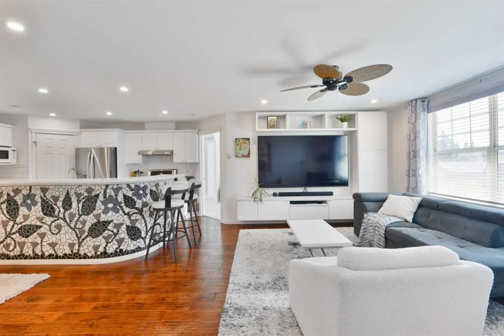 2212 34 Avenue SW, #103