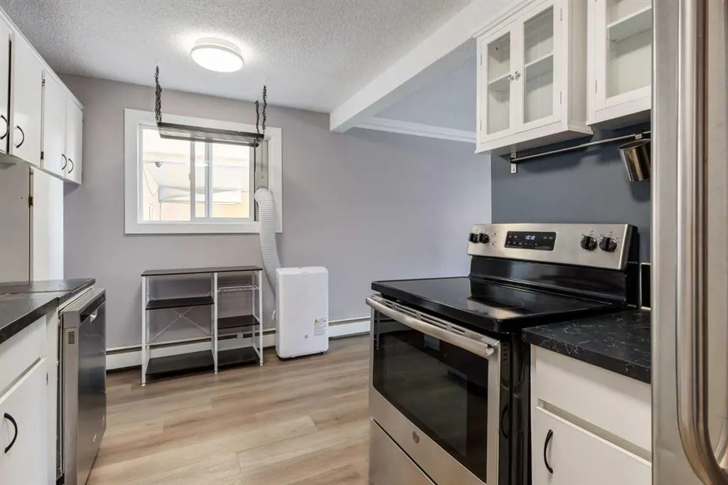 1817 11 Avenue SW, #202