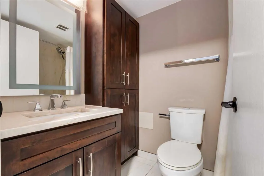 1817 11 Avenue SW, #202
