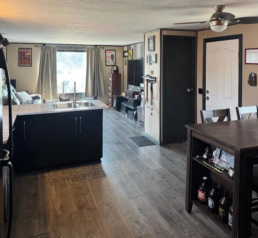 24 80041 Hwy 11A