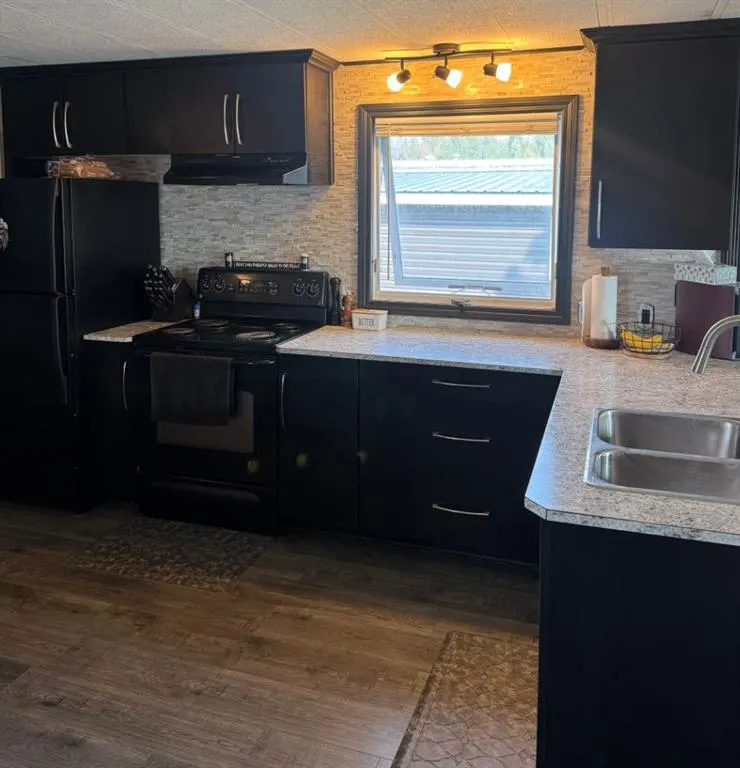 24 80041 Hwy 11A