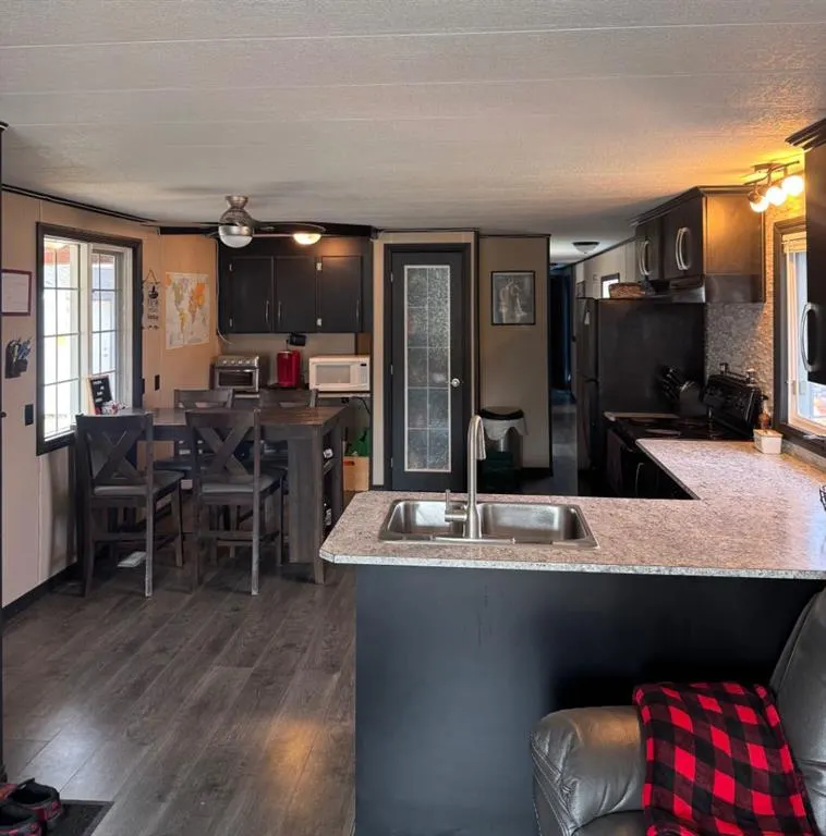 24 80041 Hwy 11A