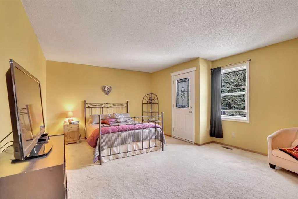 145 Woodbrook Mews SW