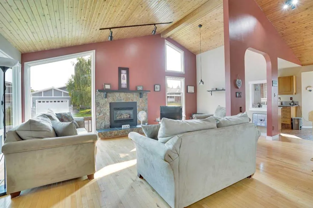 145 Woodbrook Mews SW