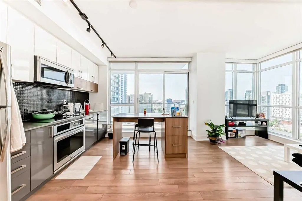 550 Riverfront Avenue SE, #1202