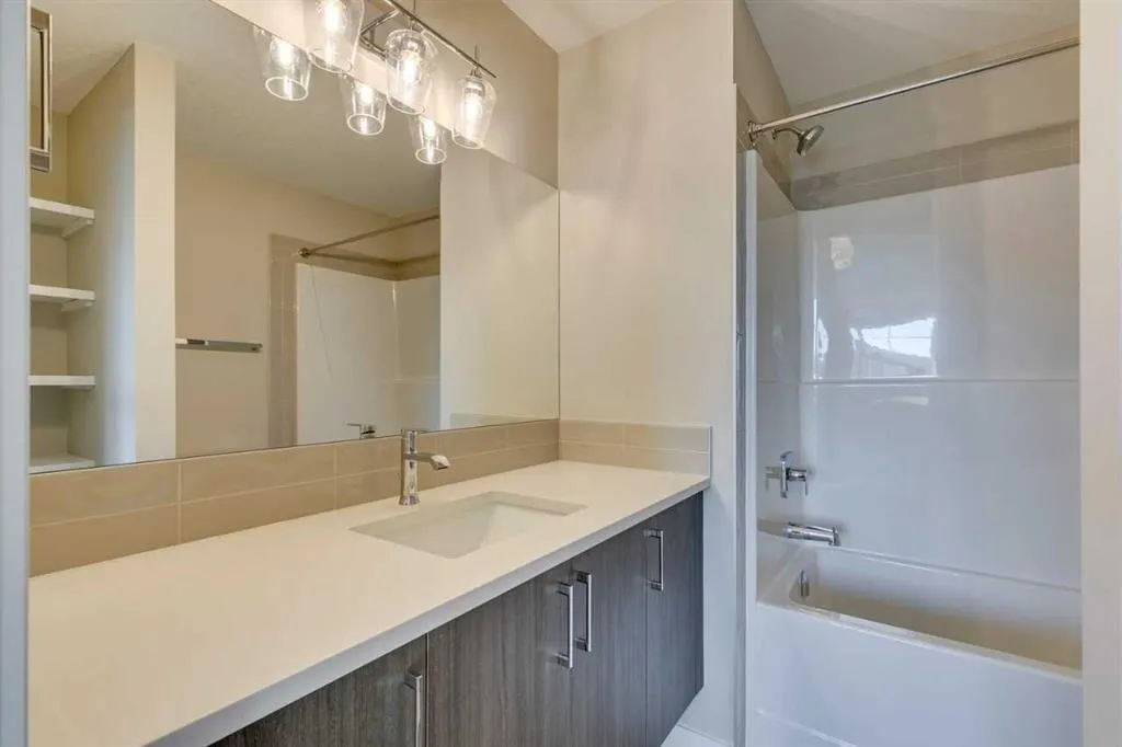 285 Chelsea Court, #104