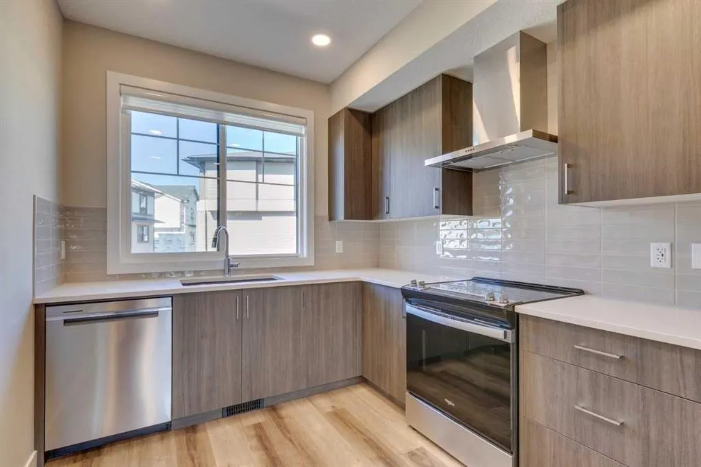 285 Chelsea Court, #104