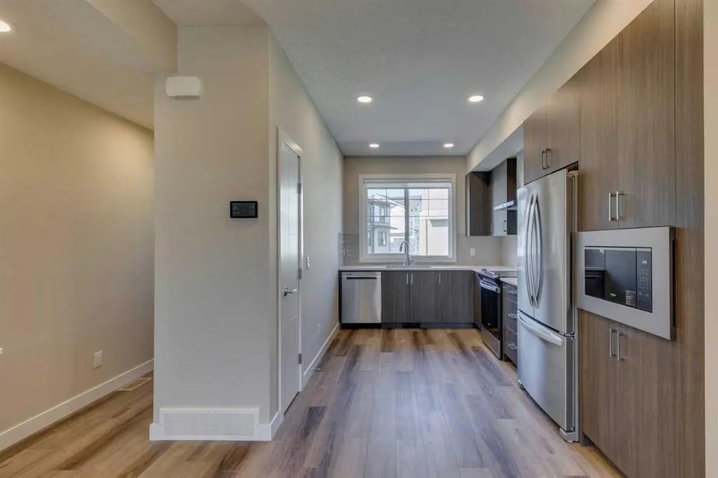 285 Chelsea Court, #104