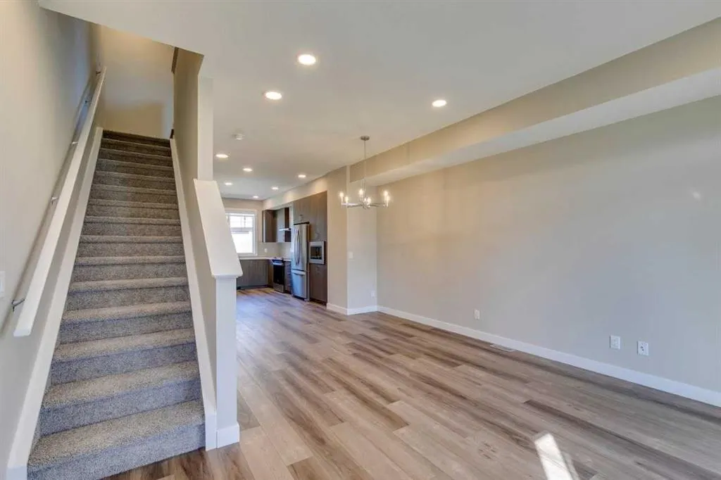 285 Chelsea Court, #104