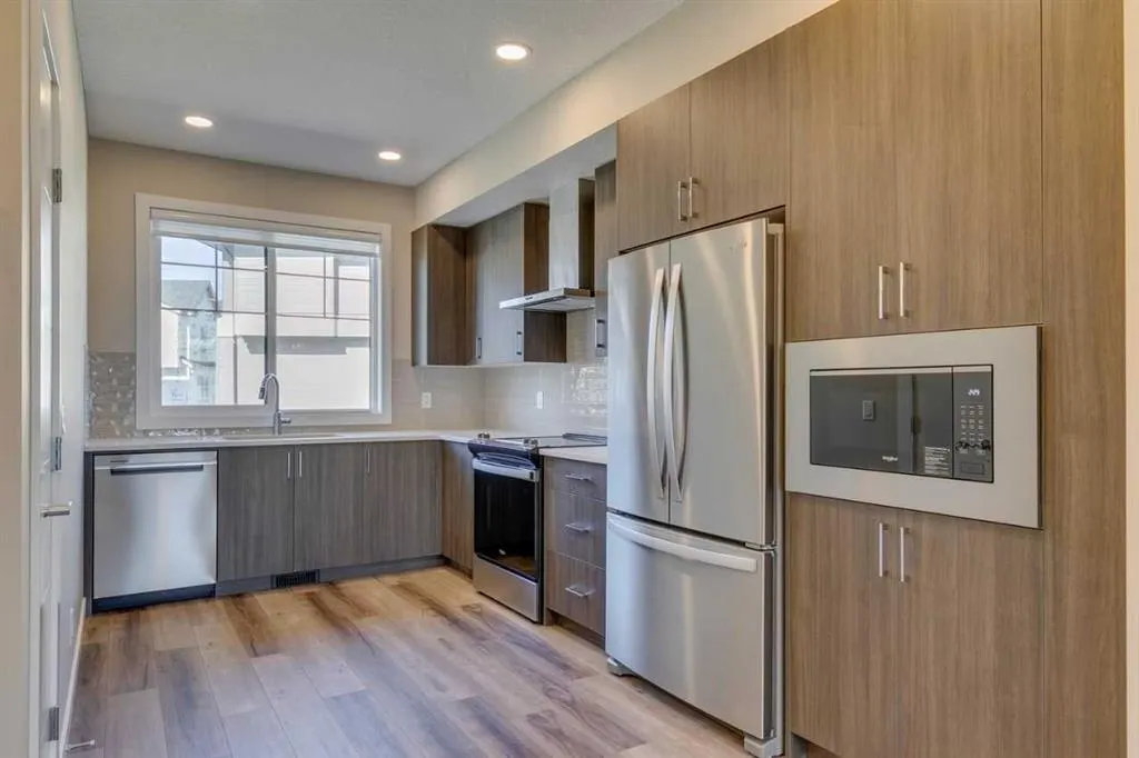 285 Chelsea Court, #104