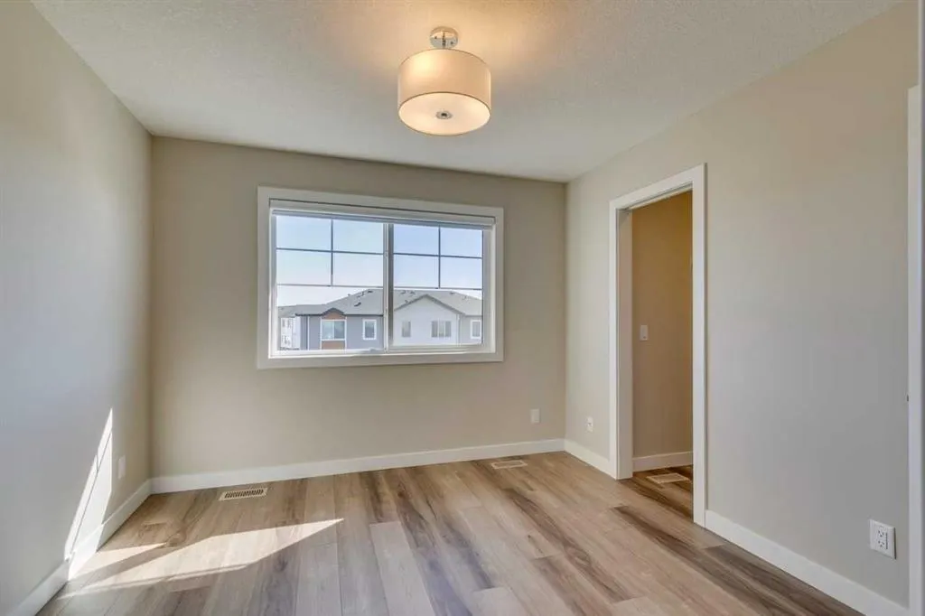 285 Chelsea Court, #104