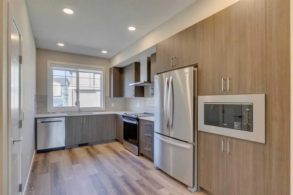 285 Chelsea Court, #104