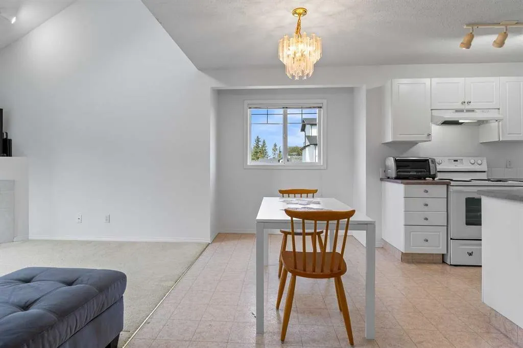 5220 50A Avenue, #305