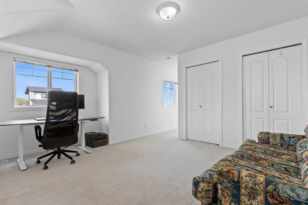 5220 50A Avenue, #305