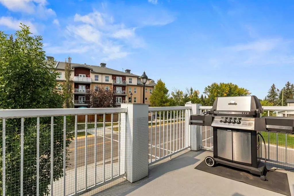 5220 50A Avenue, #305